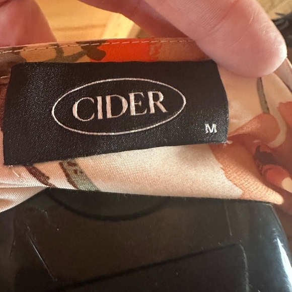 Cider crop top. Size medium. Long sleeve. Drawstring adjustable front. Boho - Picture 7 of 9
